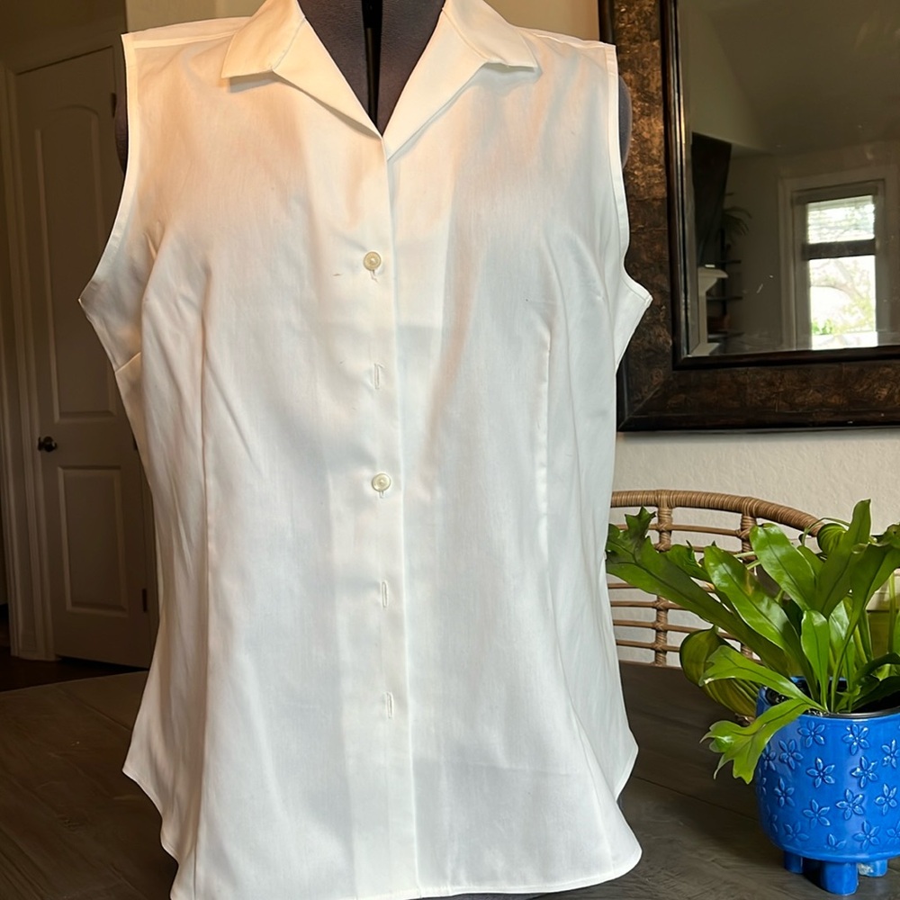 Jones of New York XL sleeveless  white washable